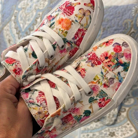 Blowfish White Floral Canvas Slip-On Sneakers - Pastel Multi color - Picture 6 of 10